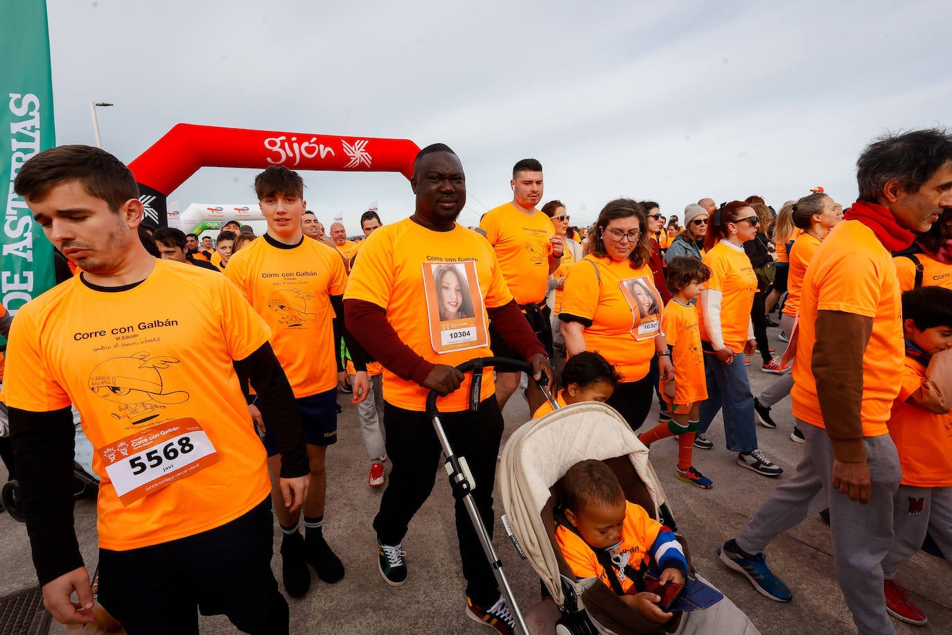 Las imágenes de la carrera Galbán en Gijón