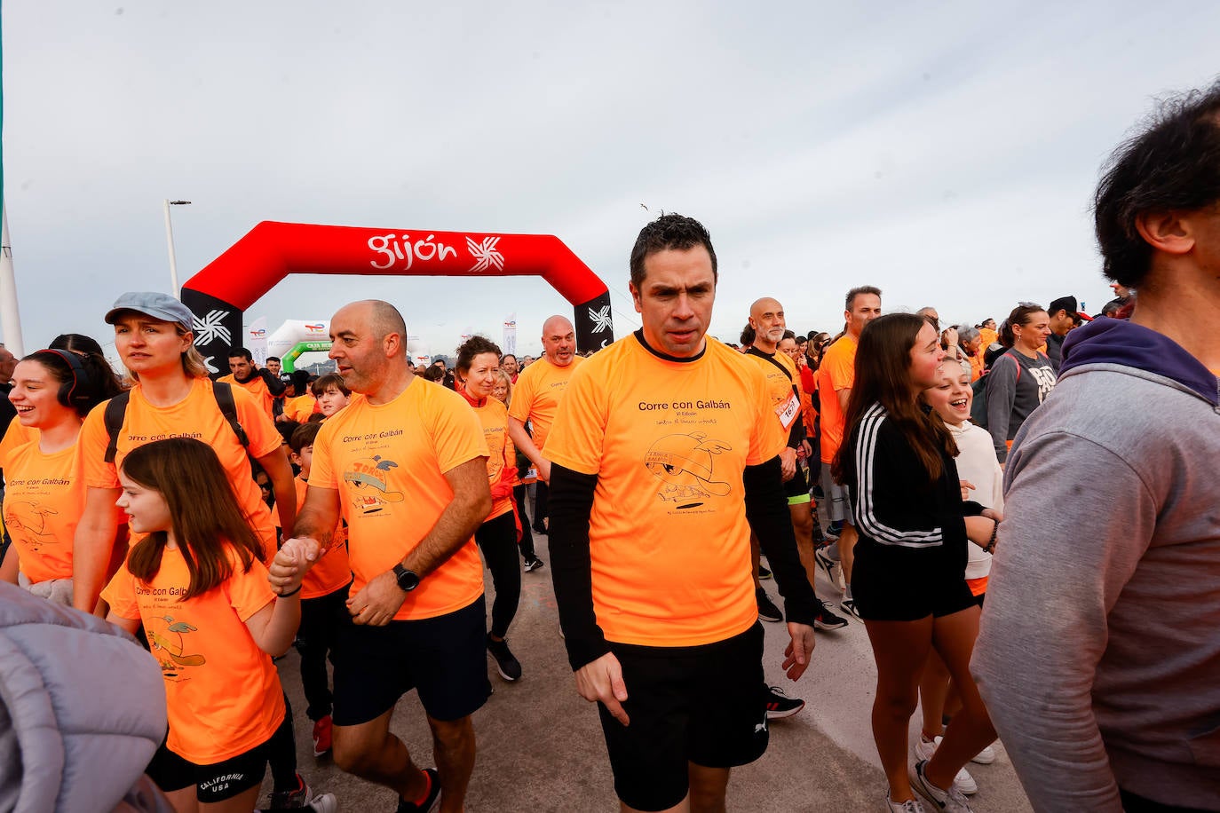 Las imágenes de la carrera Galbán en Gijón