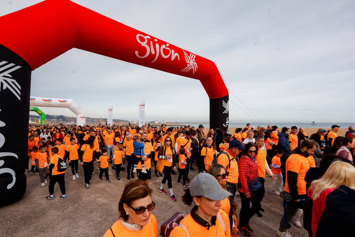 Las imágenes de la carrera Galbán en Gijón