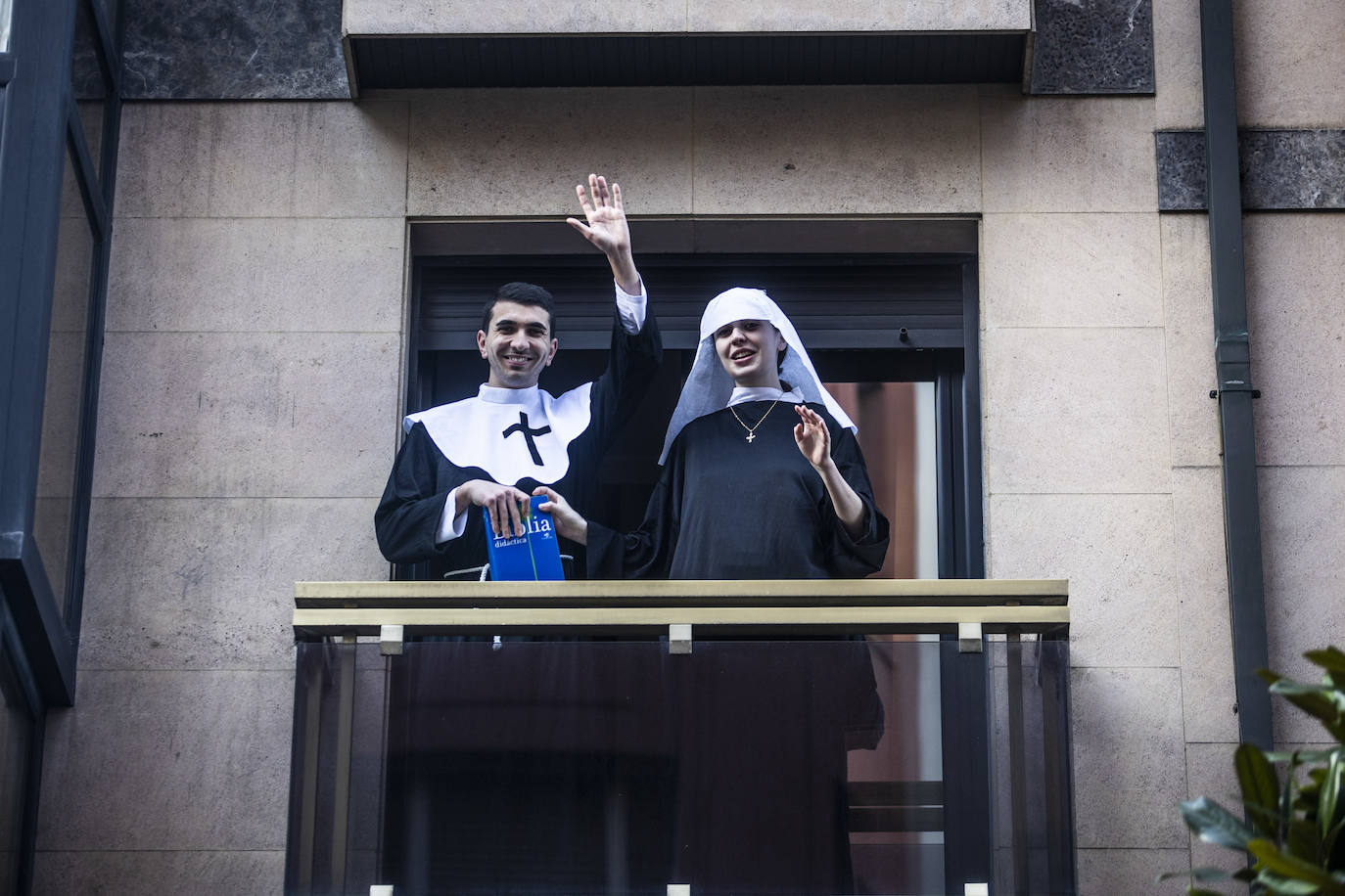 La celebración del antroxu de Oviedo, en imágenes