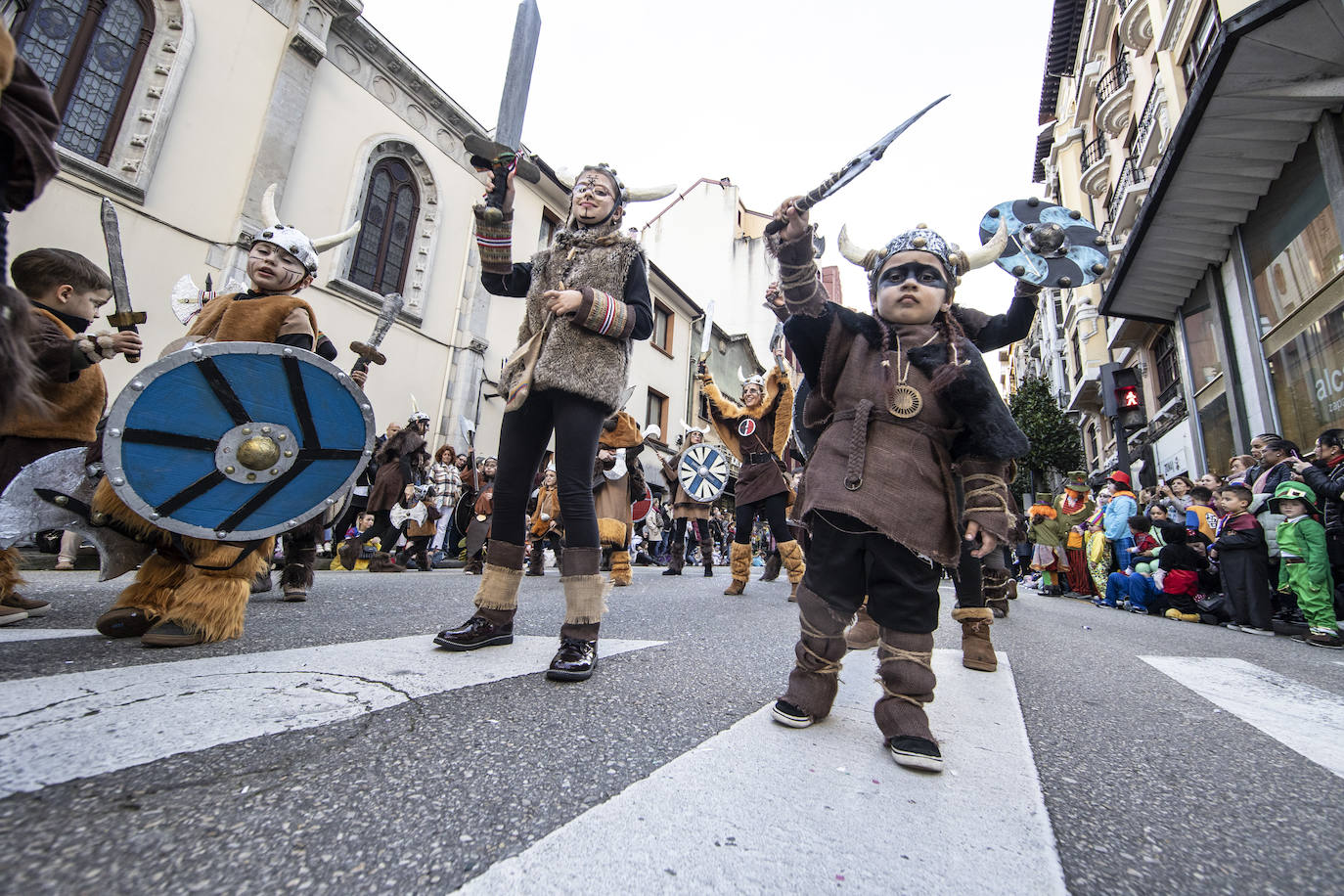 La celebración del antroxu de Oviedo, en imágenes