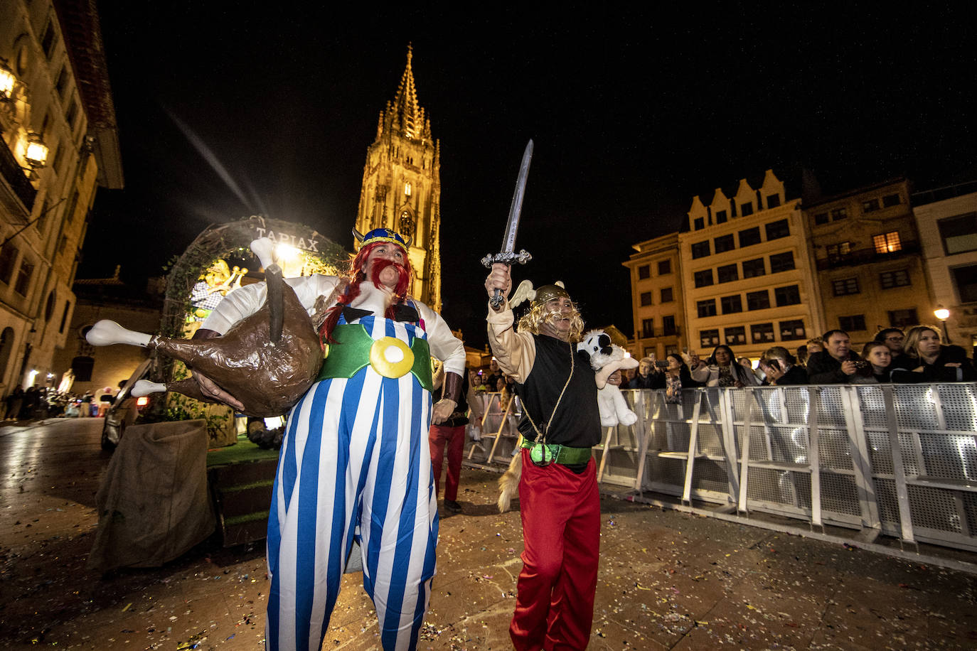 La celebración del antroxu de Oviedo, en imágenes