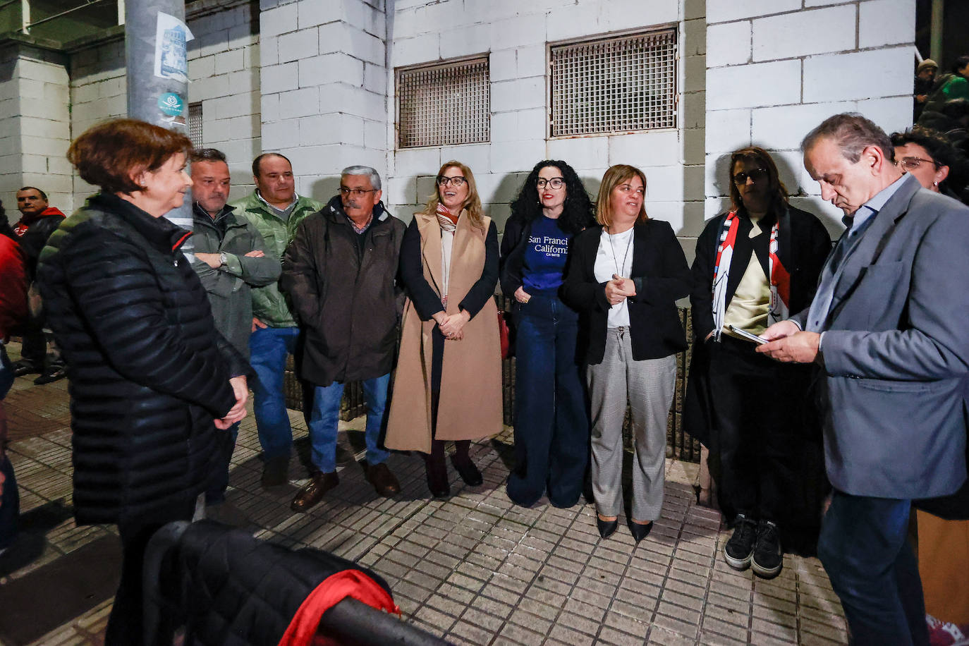 Así ha sido el recibimiento de Gijón a las campeonas del Telecable Hockey