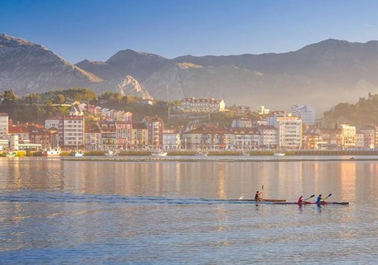 Desembocadura del río Sella en Ribadesella