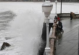 El temporal 'Louis' pone en alerta a toda Asturias