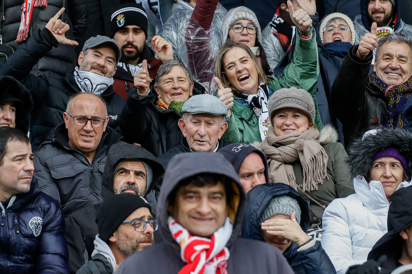 ¿Estuviste en el Burgos - Sporting? ¡Búscate en las fotos!