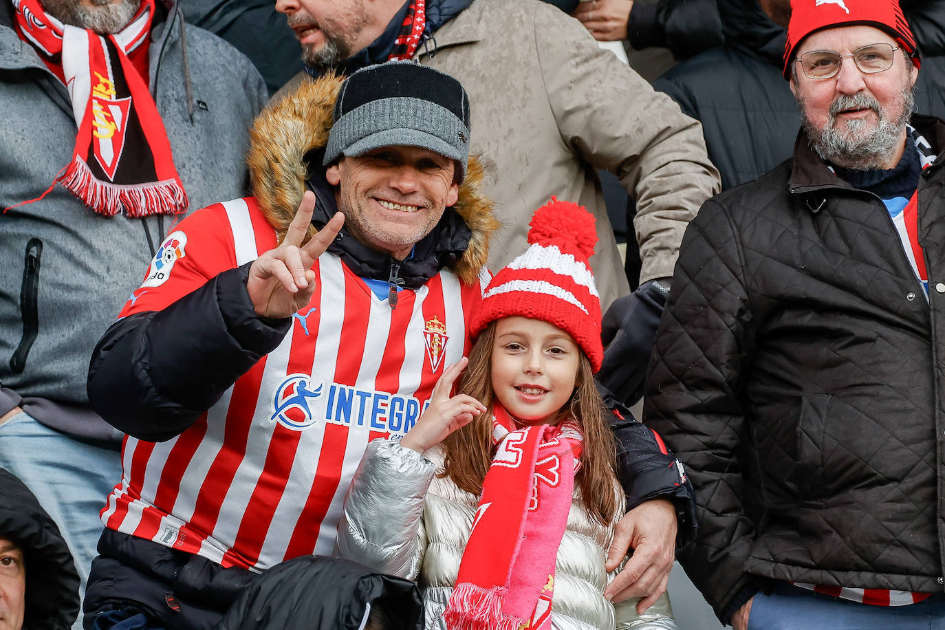 ¿Estuviste en el Burgos - Sporting? ¡Búscate en las fotos!