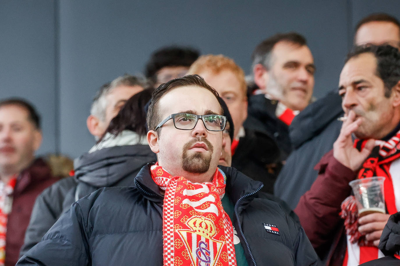 ¿Estuviste en el Burgos - Sporting? ¡Búscate en las fotos!