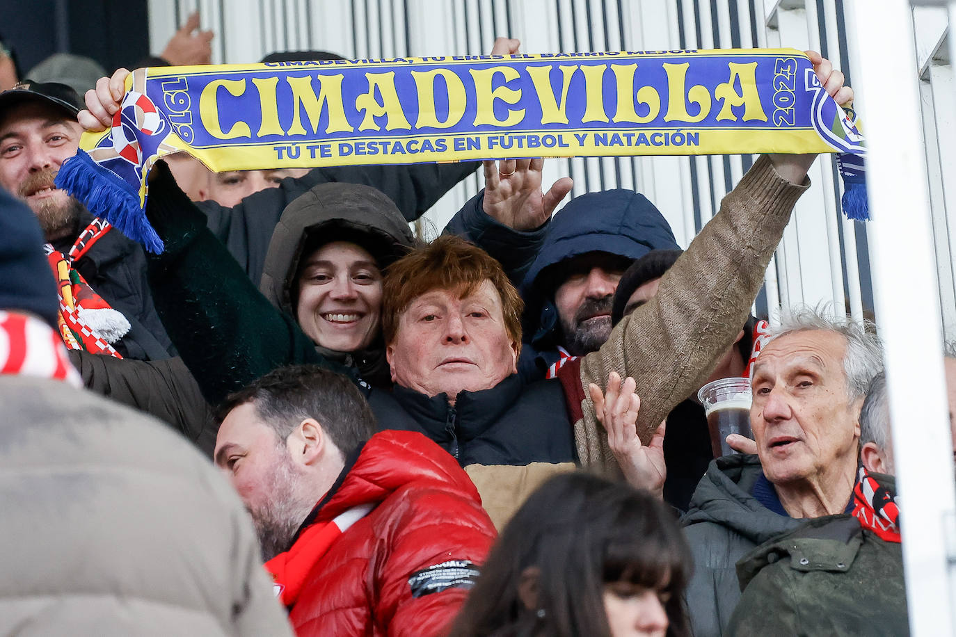 ¿Estuviste en el Burgos - Sporting? ¡Búscate en las fotos!