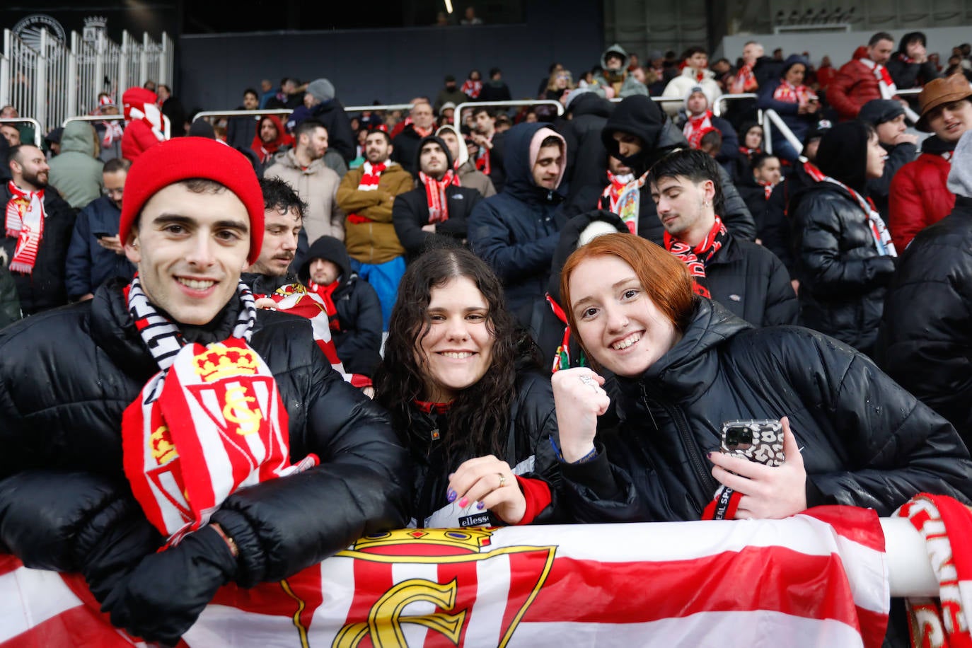 ¿Estuviste en el Burgos - Sporting? ¡Búscate en las fotos!