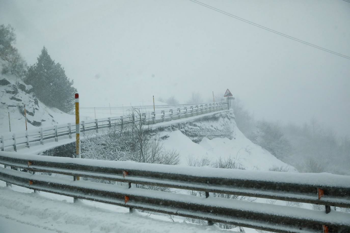 Lluvia, viento y nieve: el temporal &#039;Mónica&#039; pone a Asturias en alerta