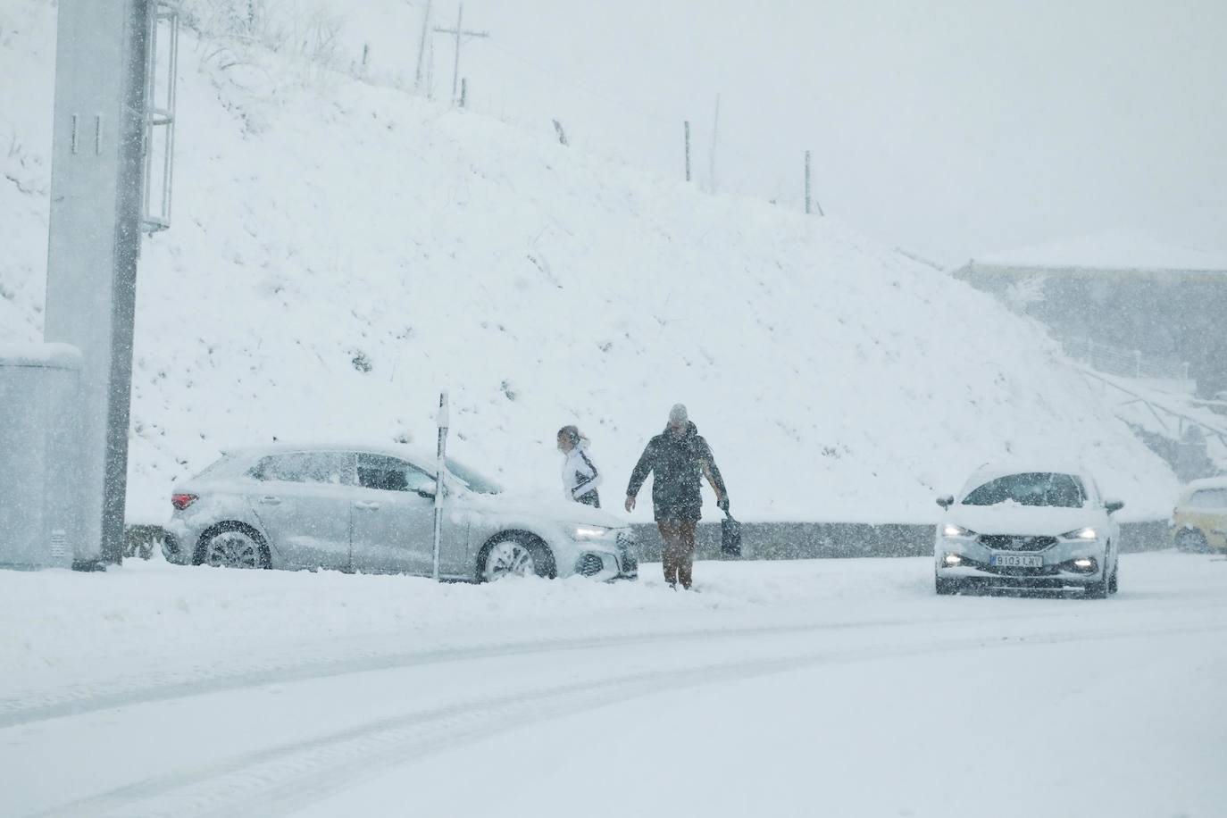 Lluvia, viento y nieve: el temporal &#039;Mónica&#039; pone a Asturias en alerta