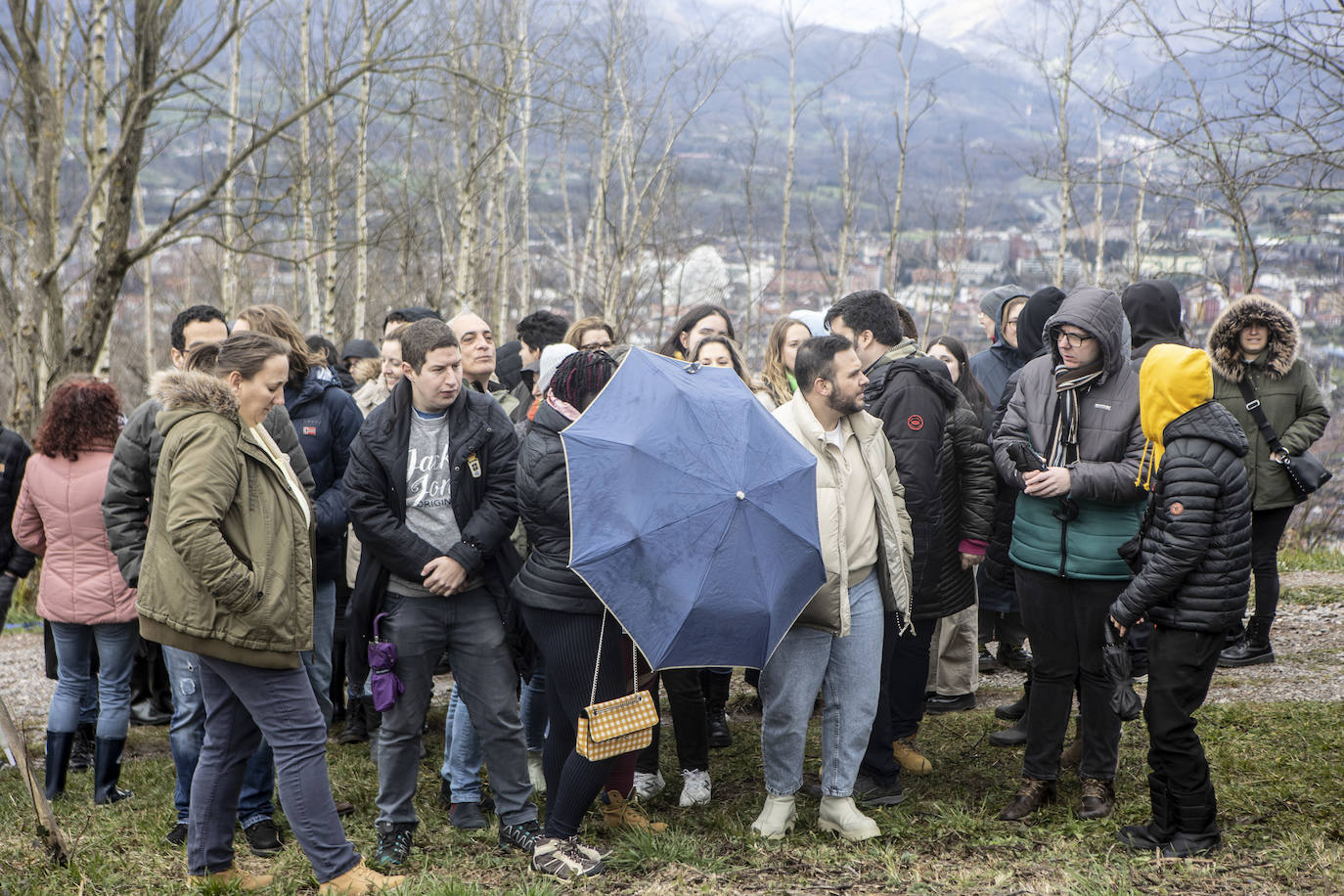 2.000 árboles para reforestar el Naranco tras el incendio