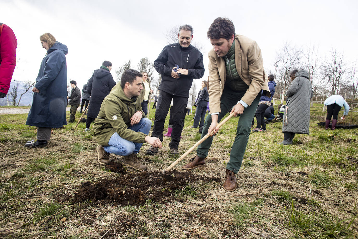 2.000 árboles para reforestar el Naranco tras el incendio