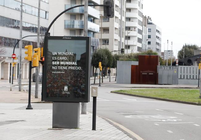 Cartel del Ayuntamiento, tras el 'no' de Gijón al Mundial 2030.