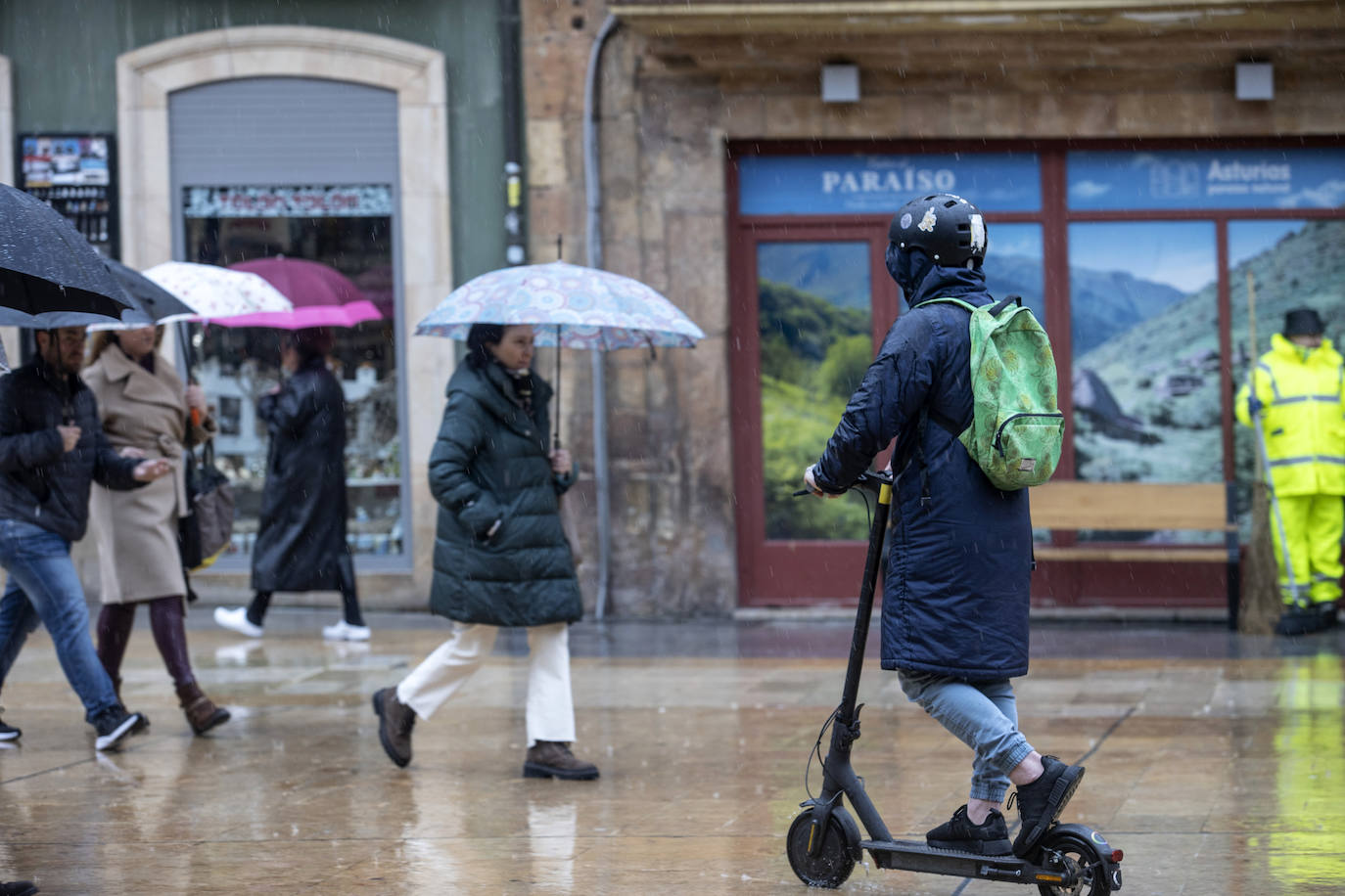 Lluvia, frío y nieve: las imágenes que deja el temporal en Asturias este sábado