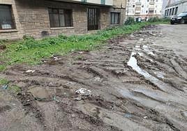 Así amanecieron estos días las inmediaciones de la fábrica de Flex.