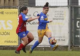 Silvia Ruiz, en el partido ante el Gijón Femenino en La Cruz.
