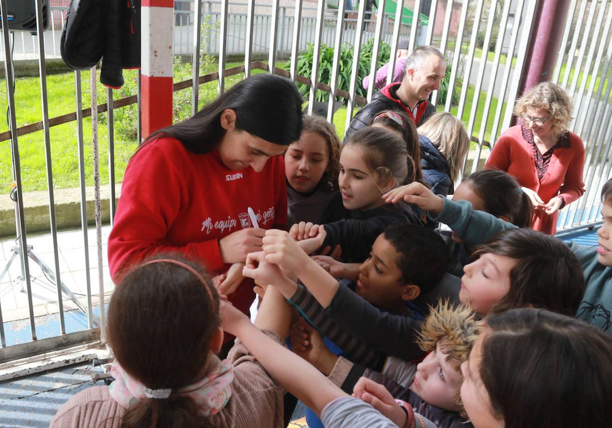 «Estamos allanando el camino a las niñas para que les resulte más fácil dedicarse al deporte»