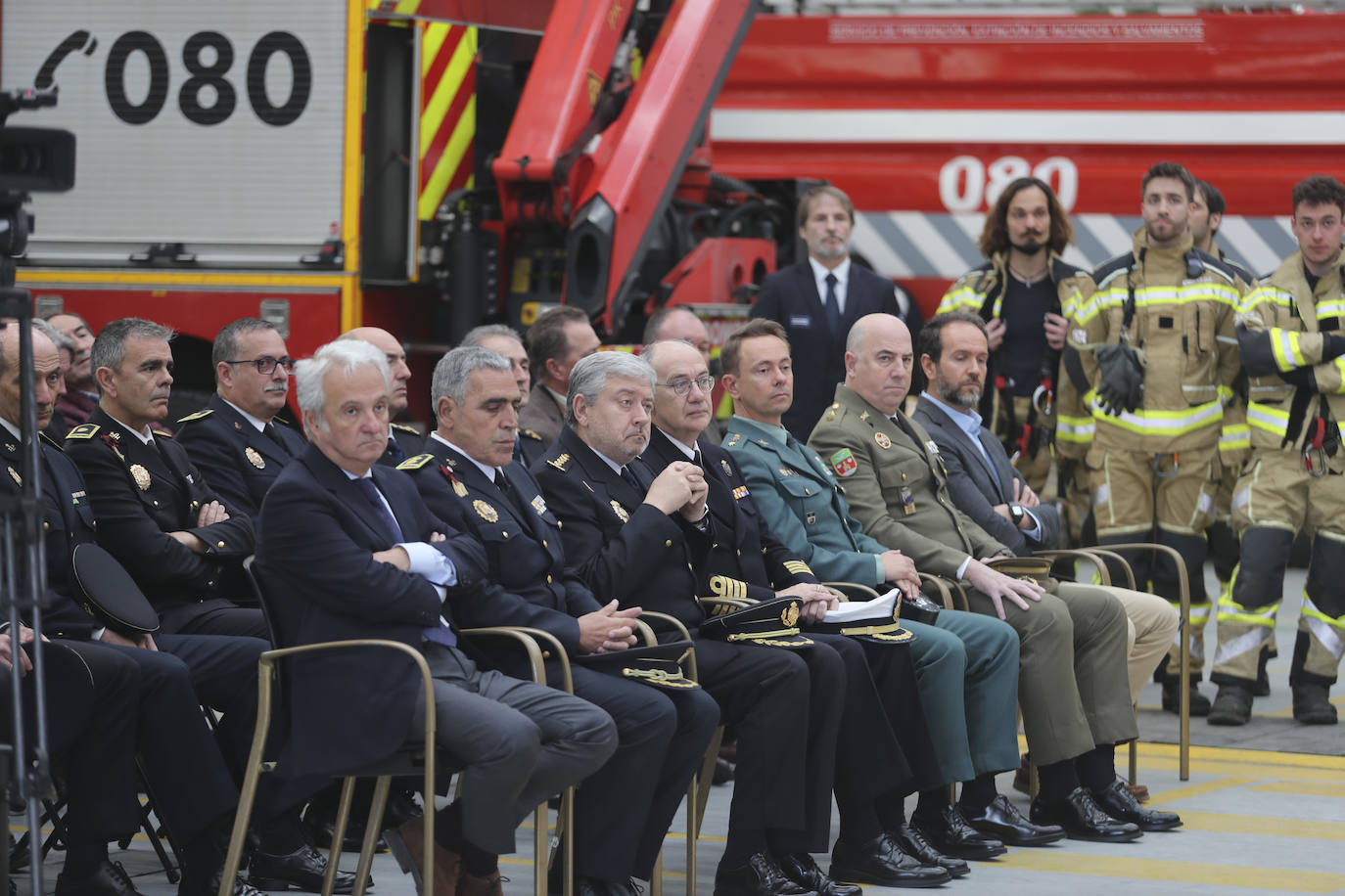 Gijón homenajea a sus bomberos