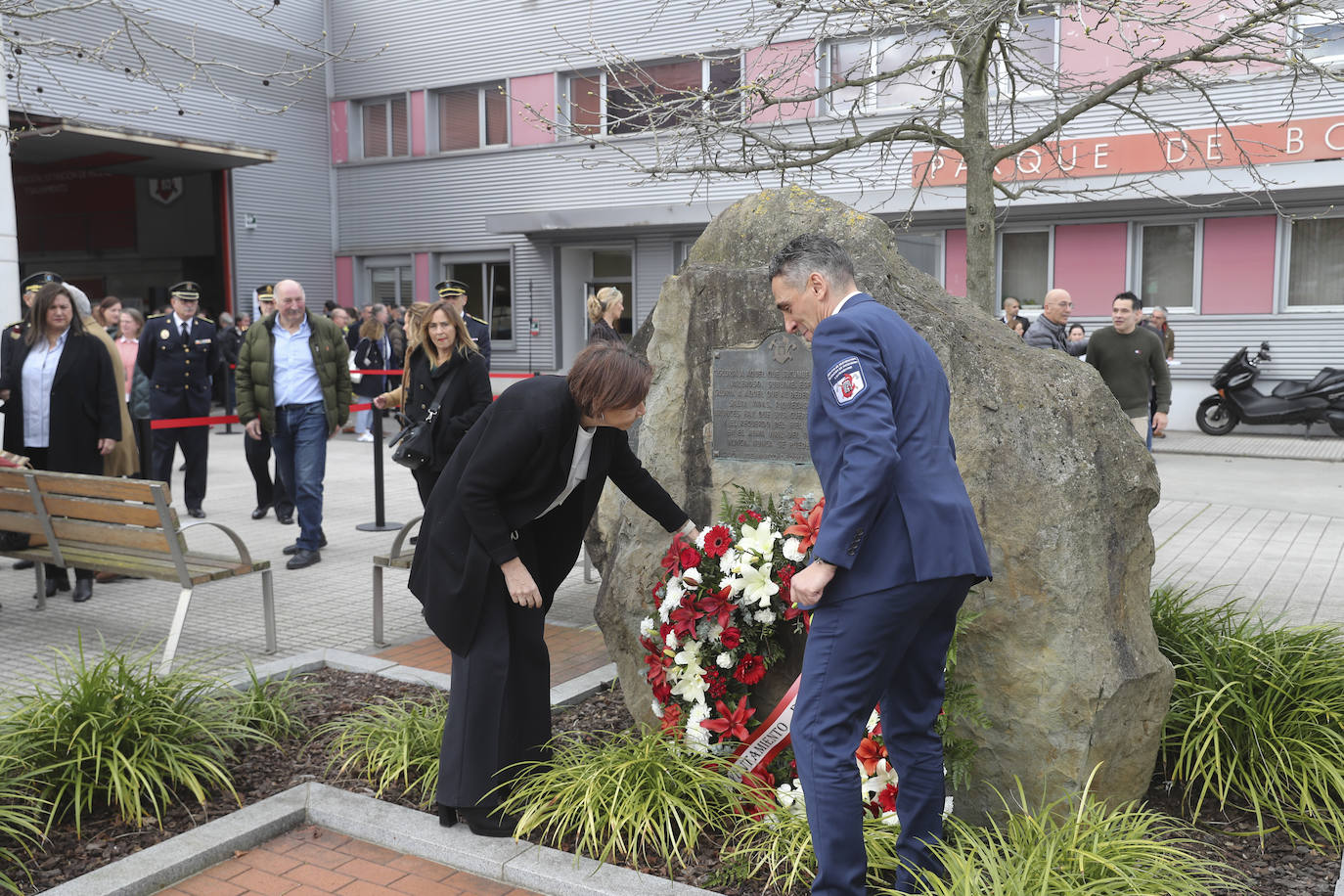 Gijón homenajea a sus bomberos