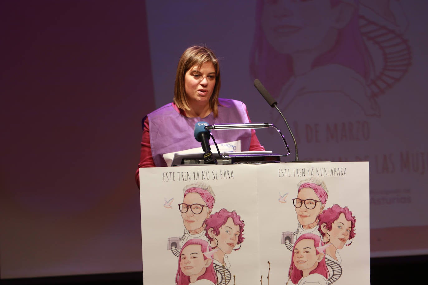 Asturias reivindica «el tren del feminismo»