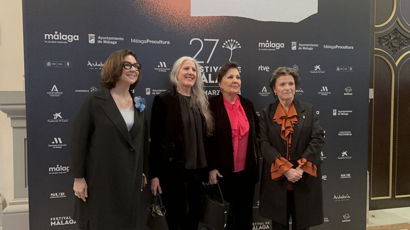 Teresa Sanjurjo, María Pagés, Carmen Linares y Ana Isabel Fernández, ayer, en Málaga.