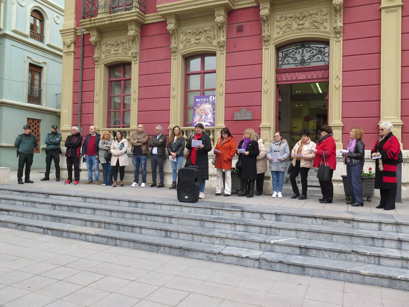 El feminismo tiñe Asturias de morado: las imágenes del Día de la Mujer por concejos