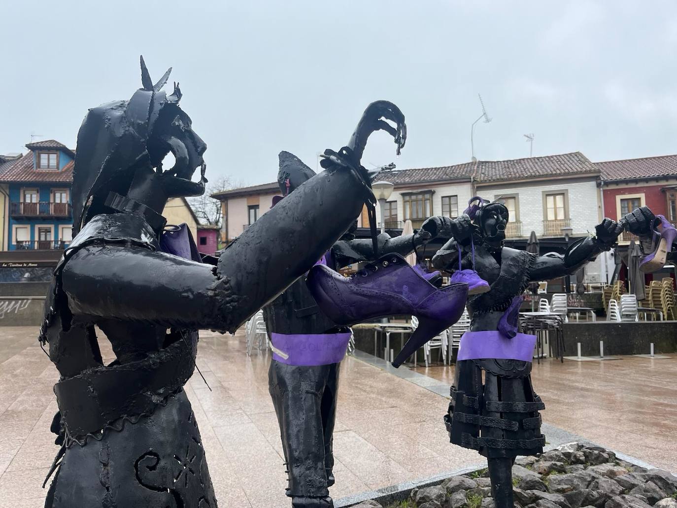 El feminismo tiñe Asturias de morado: las imágenes del Día de la Mujer por concejos