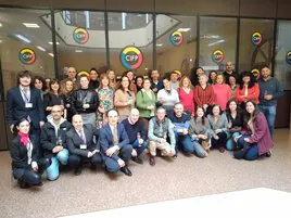 Profesores y colaboradores de la Escuela de Hostelería y Turismo de Gijón durante su encuentro.