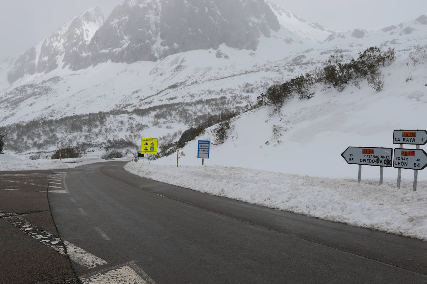 Una jornada para disfrutar de la nieve y del esquí en Asturias