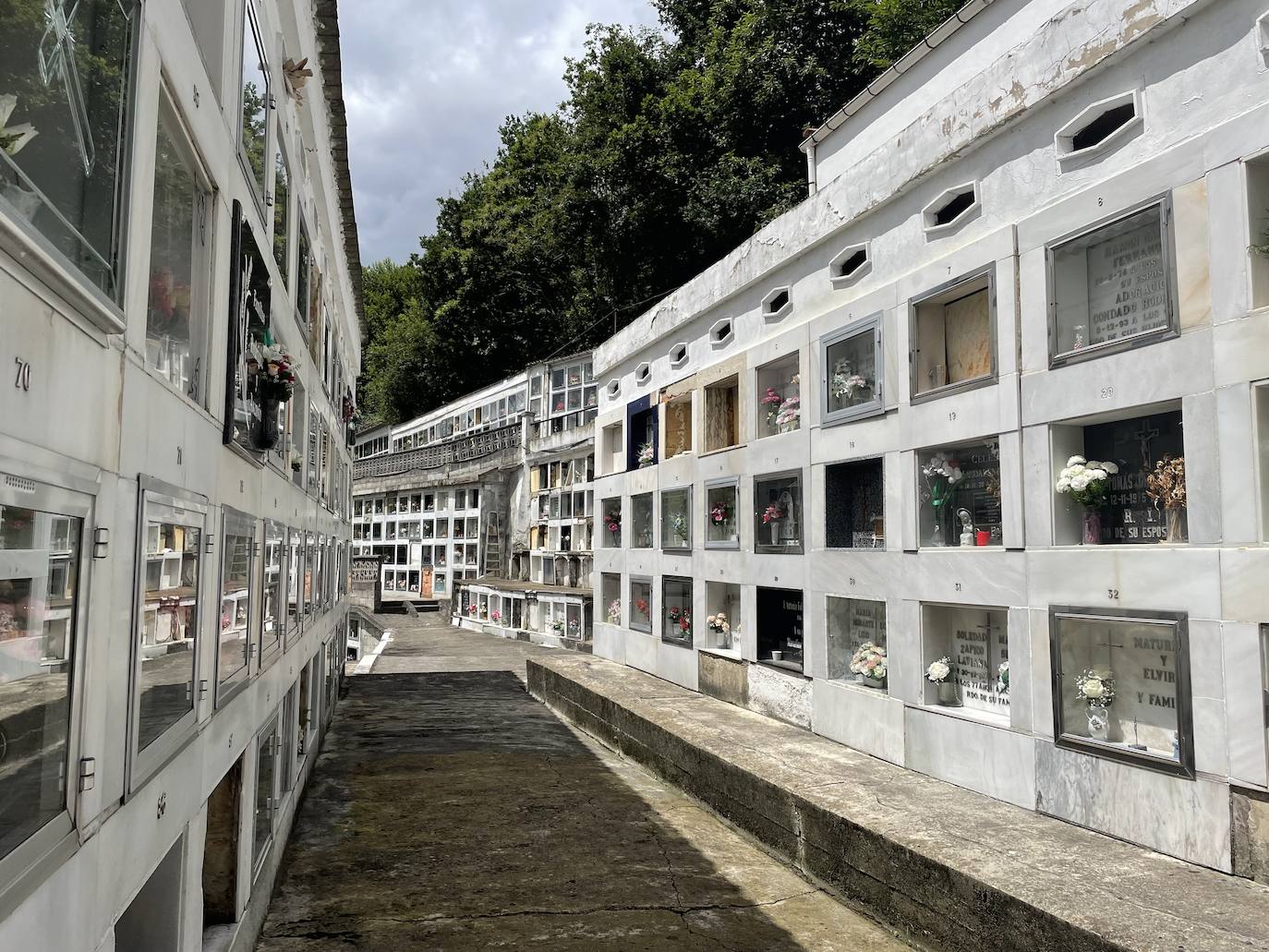 Cementerio de El Entrego.