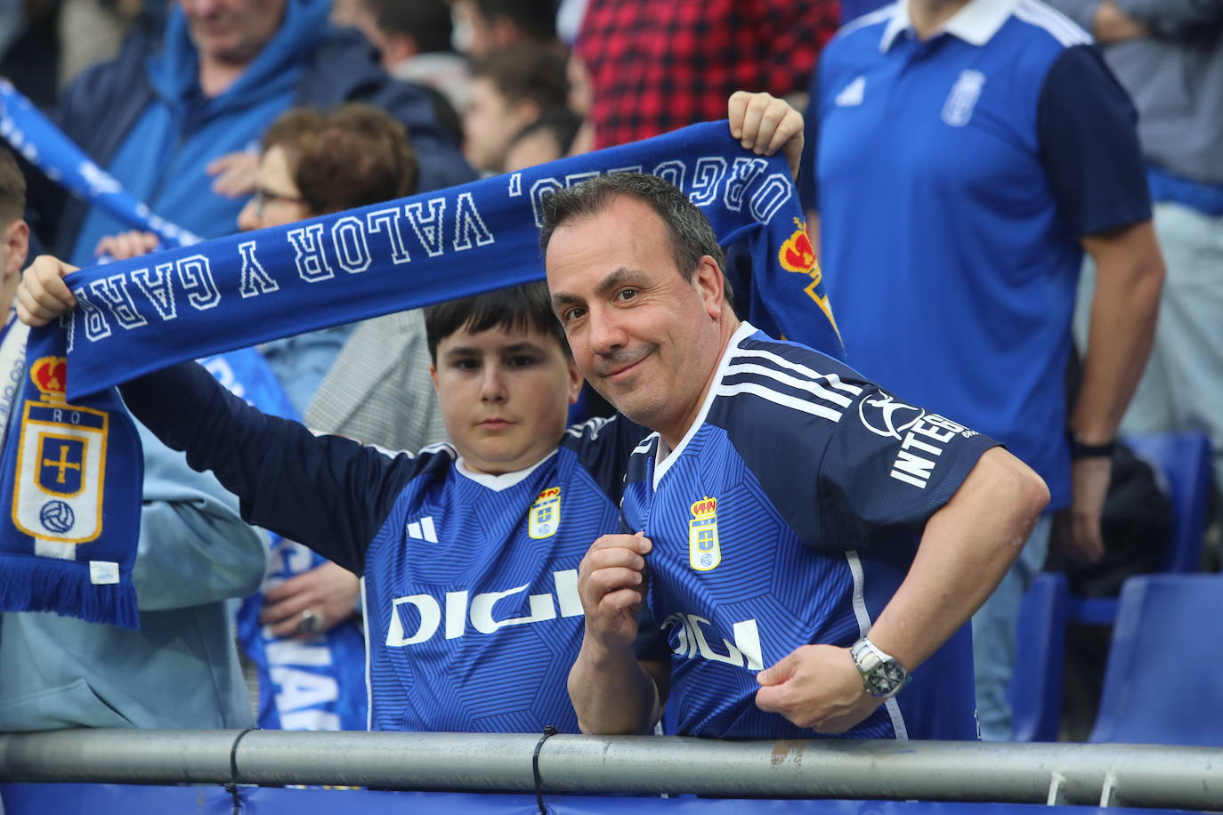 ¿Estuviste en el Real Oviedo - Racing de Santander? ¡Búscate!