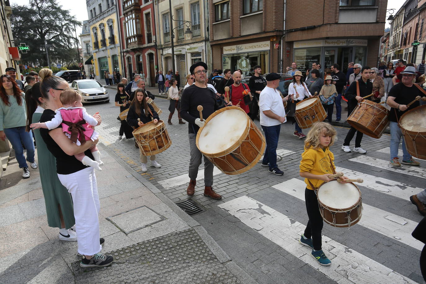 Pola de Siero disfruta con los mazcaritos de Valdesoto