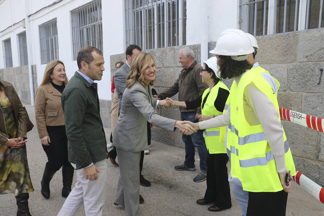 Las imágenes que deja la visita a Asturias de la ministra de Educación, Pilar Alegría