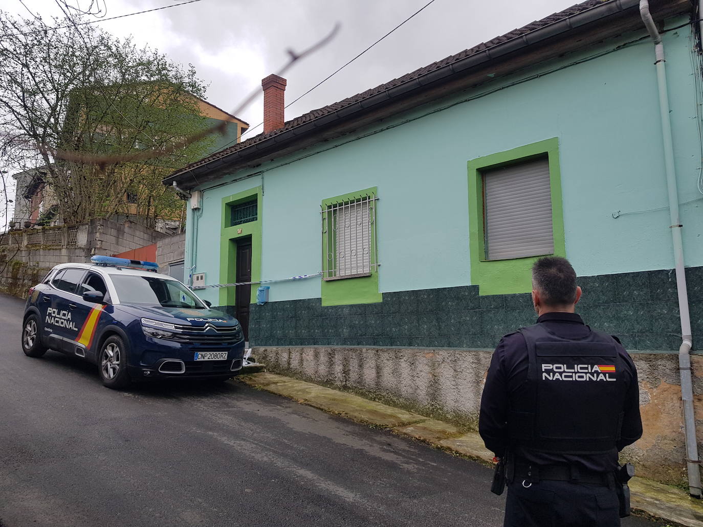 Hallan la cabeza del hombre descuartizado en La Felguera en las  proximidades del domicilio que compartía con el sospechoso | El Comercio:  Diario de Asturias