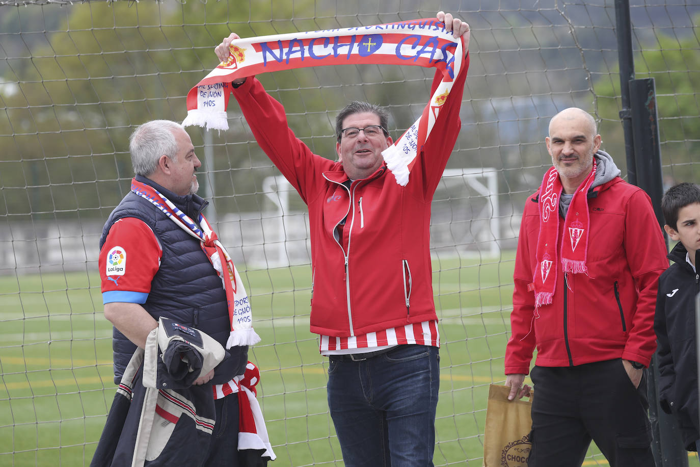 ¿Estuviste animando al Sporting ante el Amorebieta? ¡Búscate en las fotos!