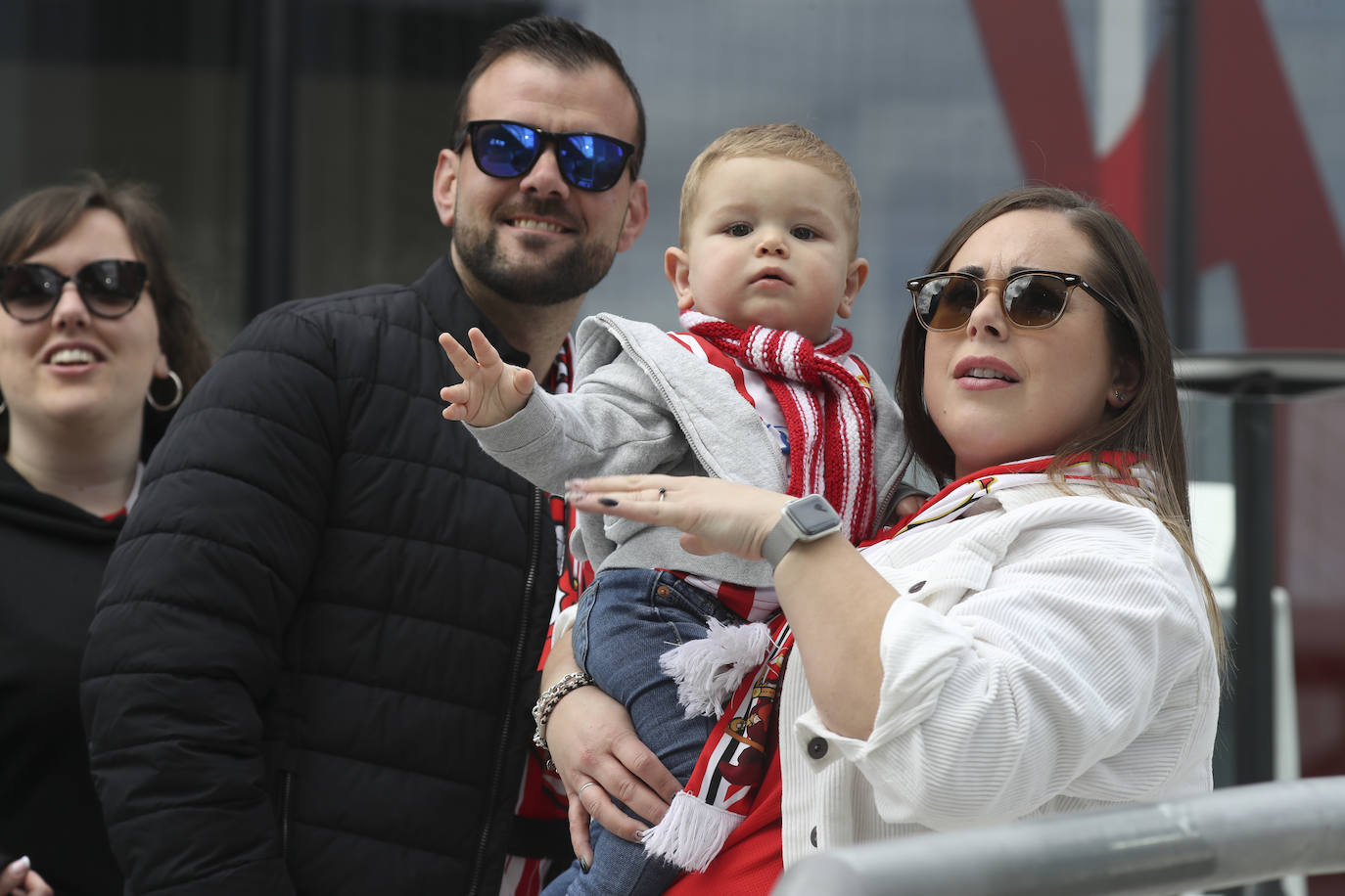 ¿Estuviste animando al Sporting ante el Amorebieta? ¡Búscate en las fotos!