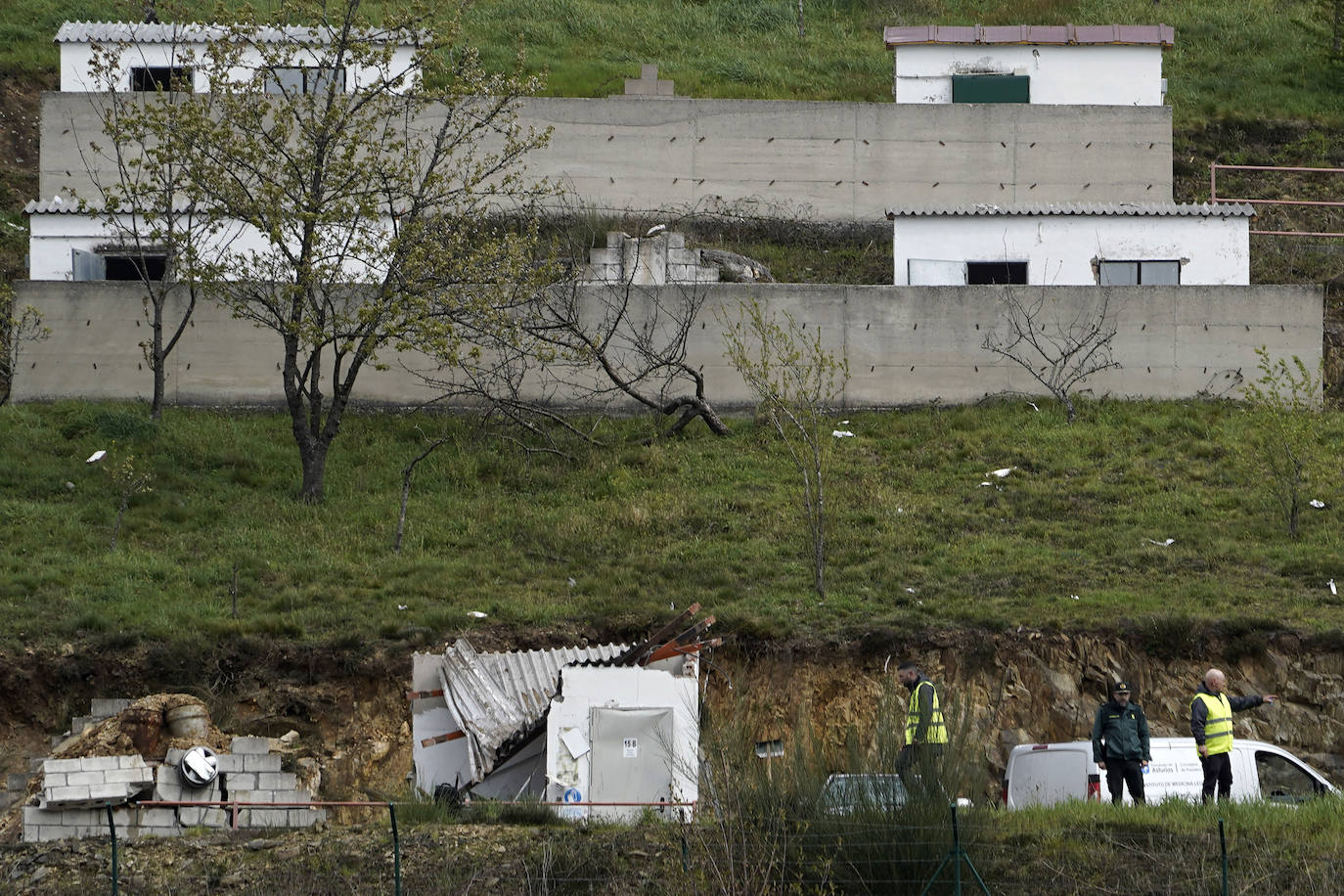 Una explosión en una empresa pirotécnica en Cangas del Narcea deja un trabajador muerto