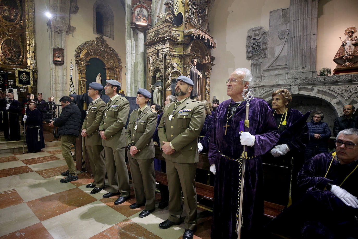 La procesión de El Nazareno de Oviedo no pudo salir por la lluvia