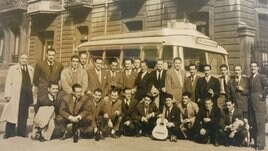 Excursión a Santander de aficionados del Sporting, el 28 de febrero de 1953, en la víspera del partido en El Sardinero.