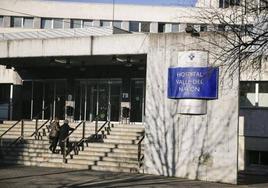 El hospital Valle del Nalón suspenderá 21 operaciones programadas para abril