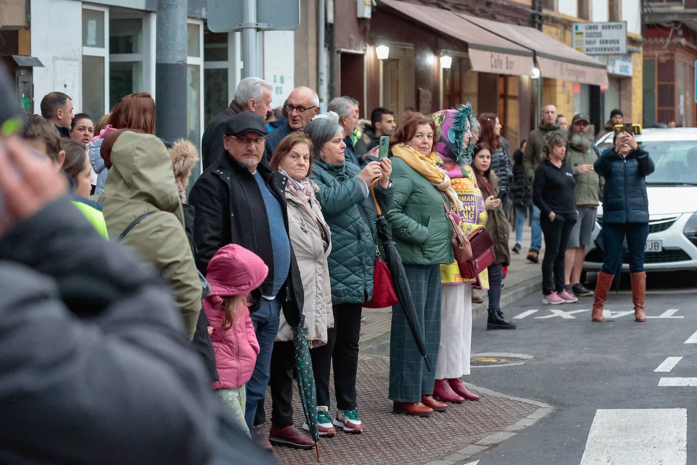 Emotivo Vía Crucis en Infiesto