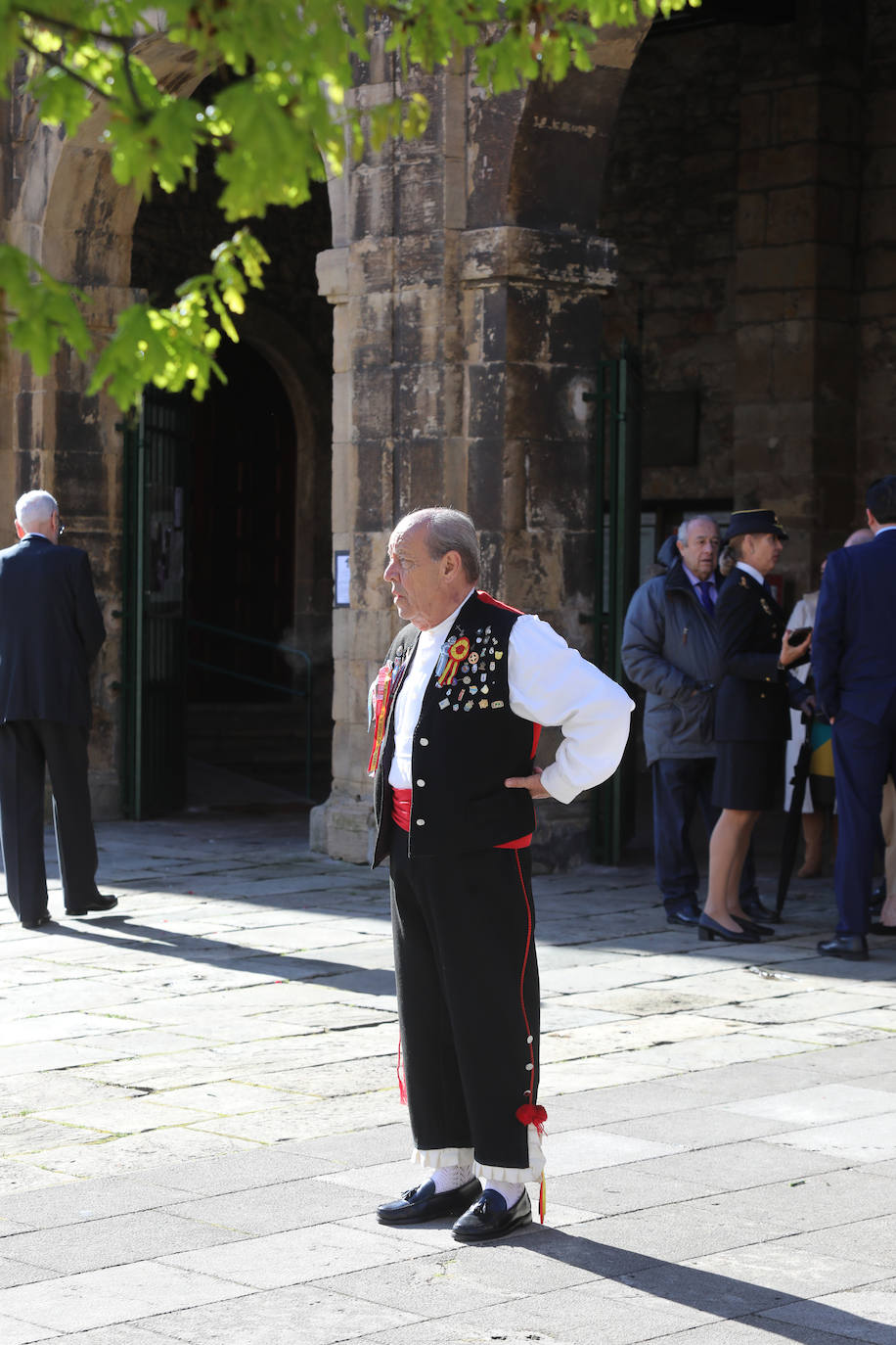 Todas las fotos del desfile de carrozas de las fiestas de El Bollo de Avilés