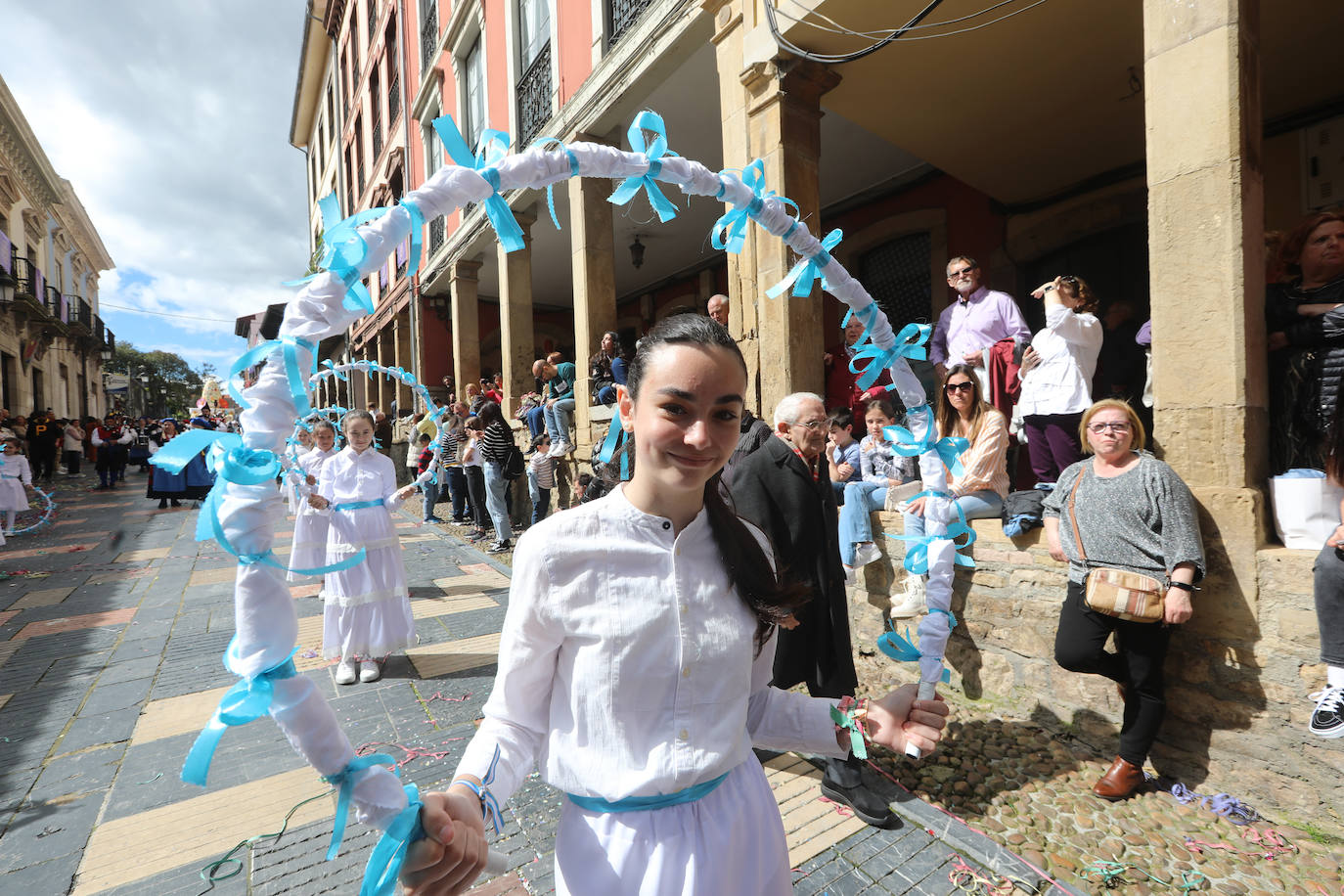 Todas las fotos del desfile de carrozas de las fiestas de El Bollo de Avilés