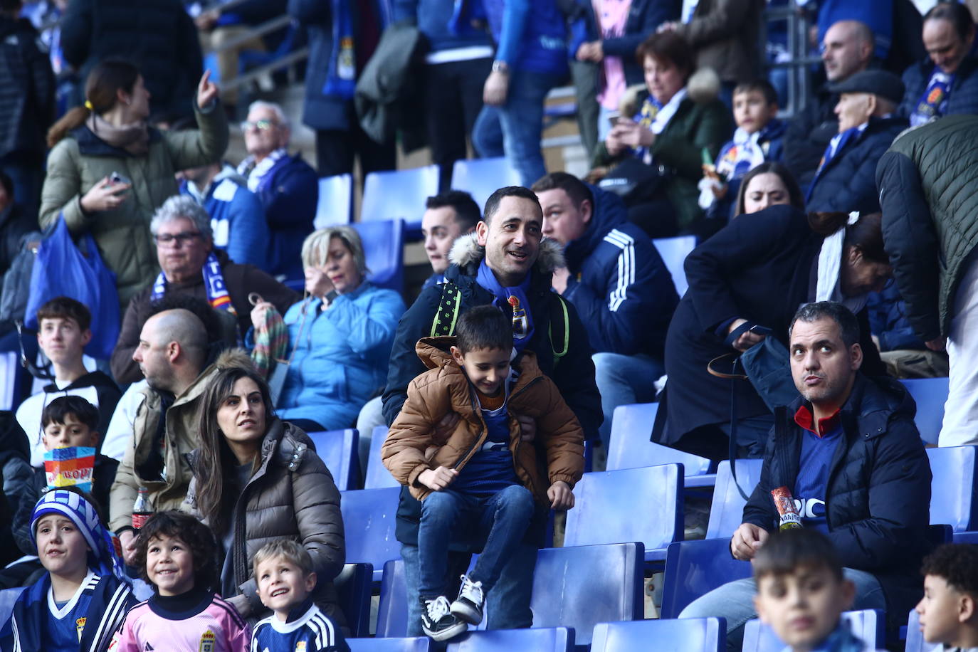 ¿Estuviste en el Real Oviedo - Villarreal B? ¡Búscate en las fotos!