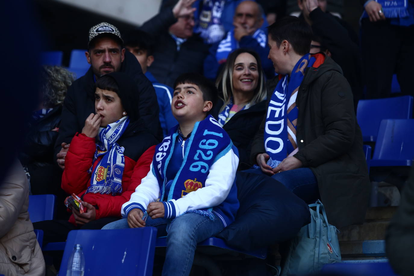 ¿Estuviste en el Real Oviedo - Villarreal B? ¡Búscate en las fotos!