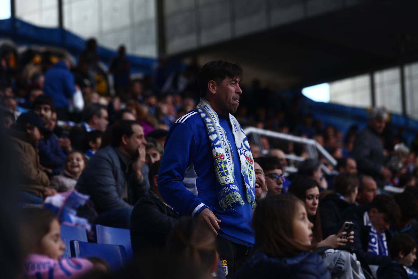 ¿Estuviste en el Real Oviedo - Villarreal B? ¡Búscate en las fotos!