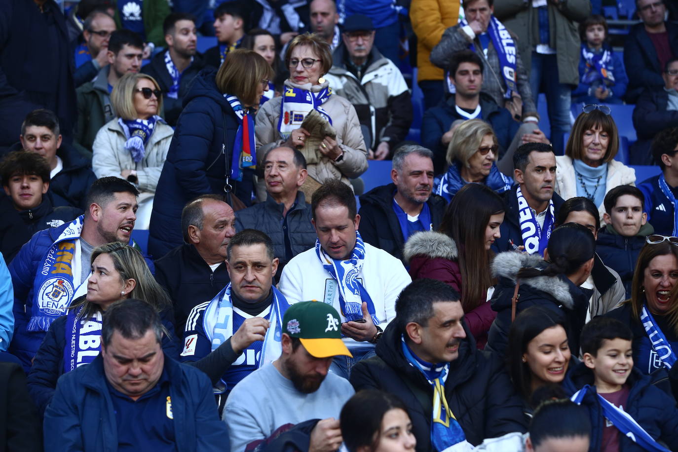 ¿Estuviste en el Real Oviedo - Villarreal B? ¡Búscate en las fotos!