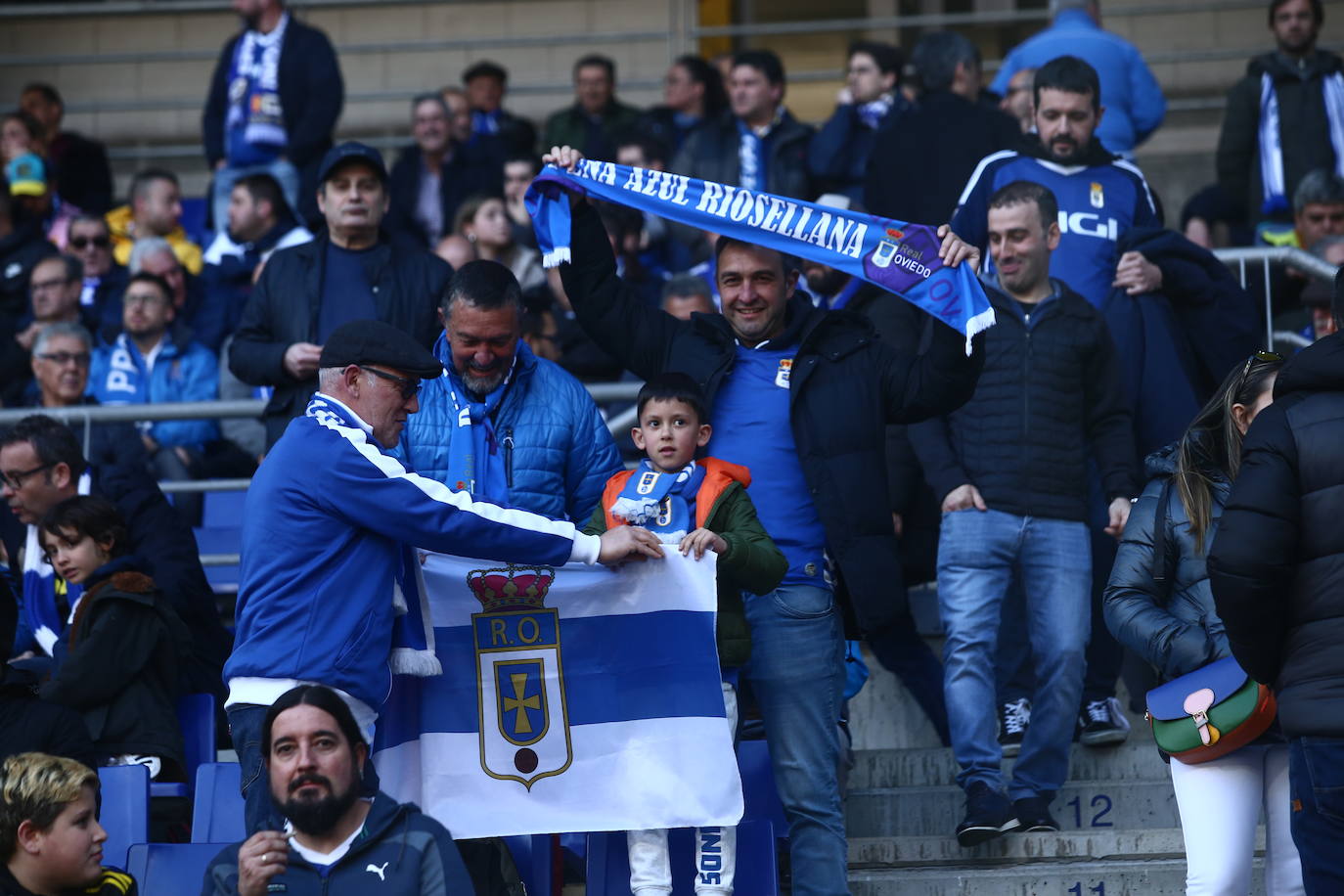 ¿Estuviste en el Real Oviedo - Villarreal B? ¡Búscate en las fotos!